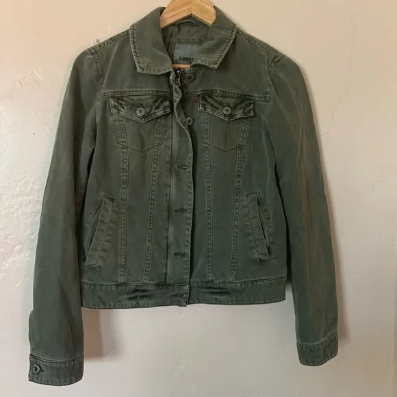 Levi’s jacket - Picture 2 of 4